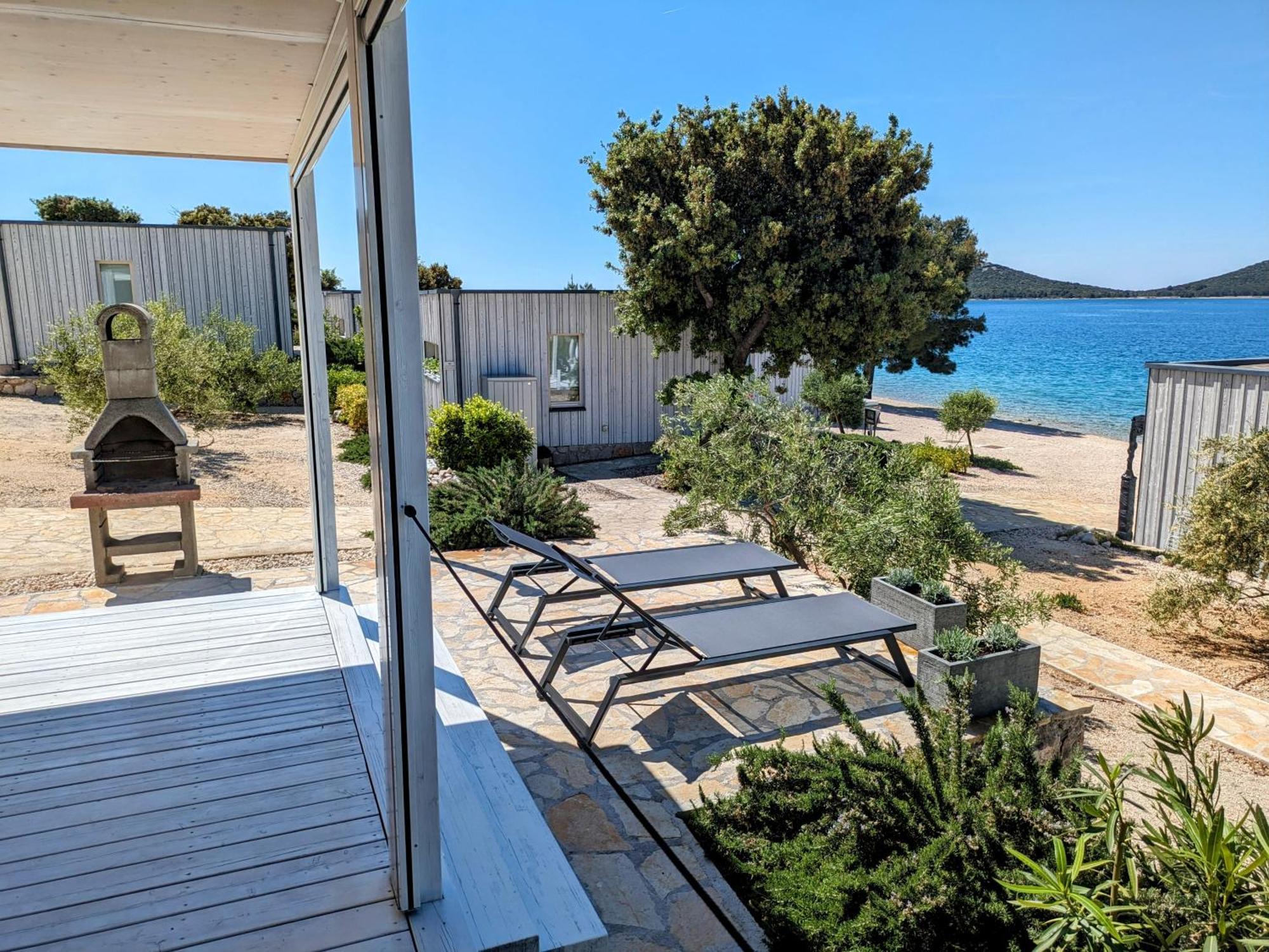 Buqez Eco Beachvilla Bona Haus 16 Holiday home *