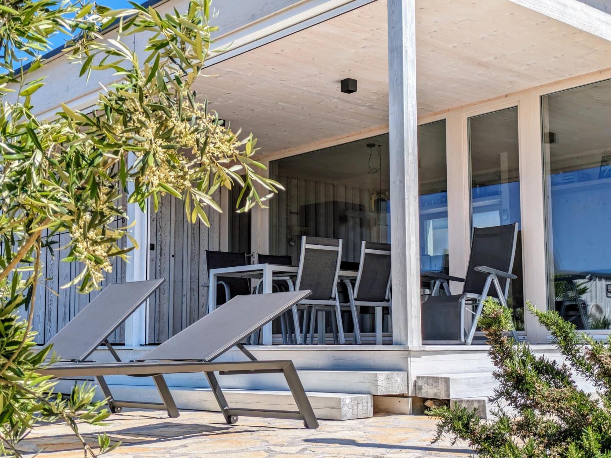 Buqez Eco Beachvilla Bona Haus 16 *